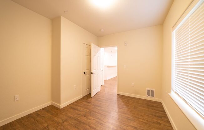 3 beds, 2 baths, 1,035 sqft, $3,995, Unit 203
