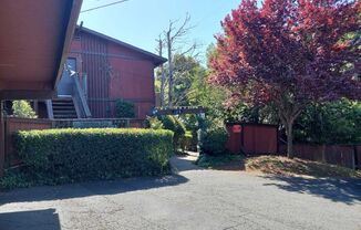 Benson Ave -- 124