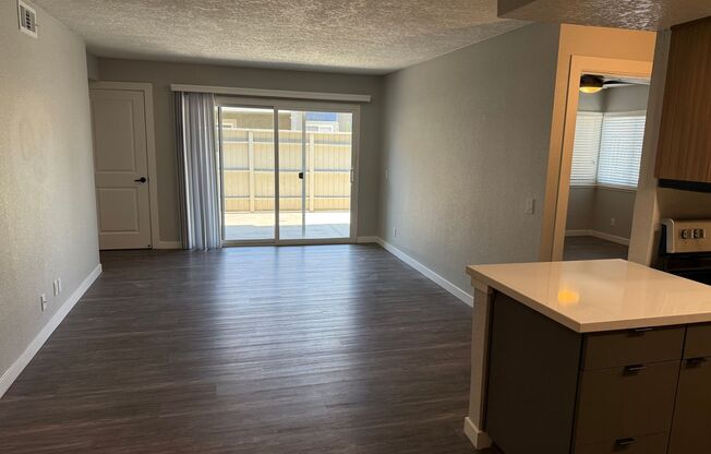 2 beds, 2 baths, 910 sqft, $2,700, Unit 1A