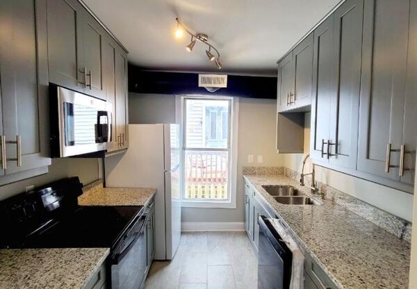 1203 N 24 ST
