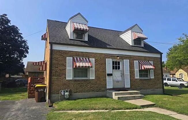 3 bedroom home available in Rockford