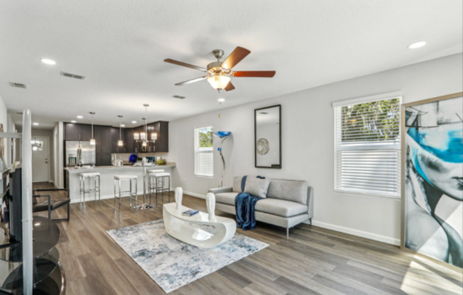 4 beds, 2 baths, 1,456 sqft, $1,899, Unit 5439