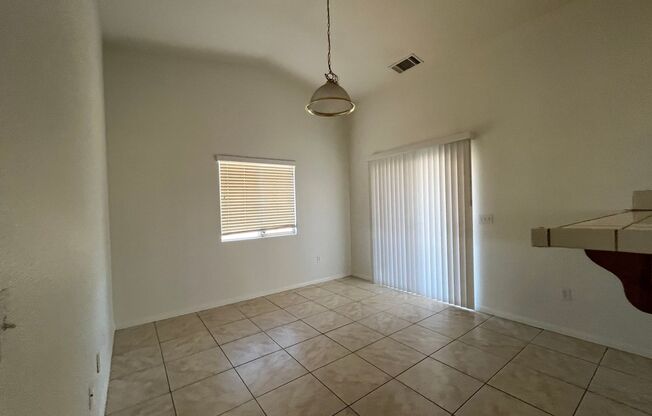 3 beds, 2 baths, $2,300