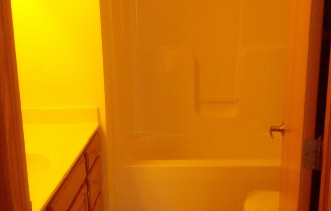 2 beds, 2 baths, 1,029 sqft, $1,269, Unit 2970-035