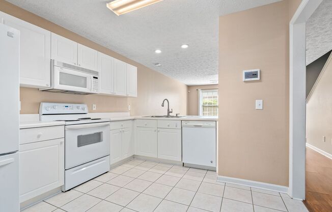 2 beds, 2.5 baths, $1,800