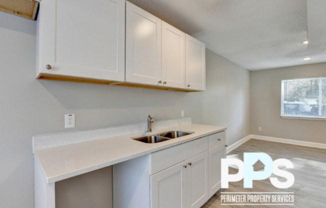 390 WEST LAKE AVE NW # C-11