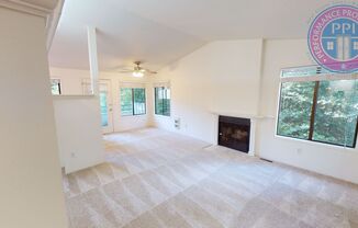 Lake Oswego!  No Deposit w/RHINO! Stylish Condo, Vaulted Ceilings & Community Swimming Pool