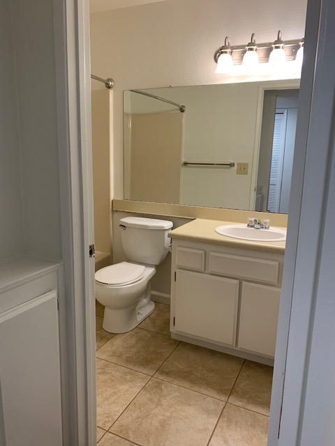 2 beds, 2 baths, 1,040 sqft, $1,610, Unit 152