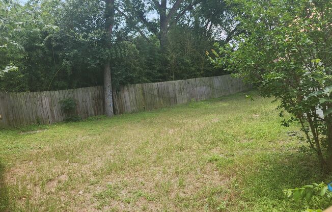 8 beds, 3 baths, $10,400, Unit House