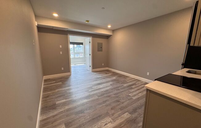 1 bed, 1 bath, 447 sqft, $2,200, Unit 212
