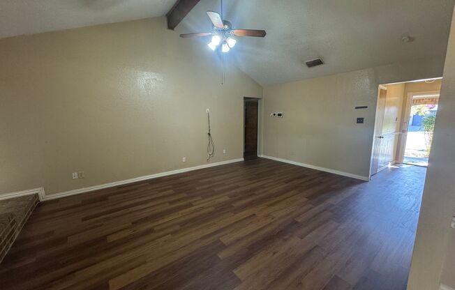 3bdrm, 2 bath, Move In Ready! Keller ISD!