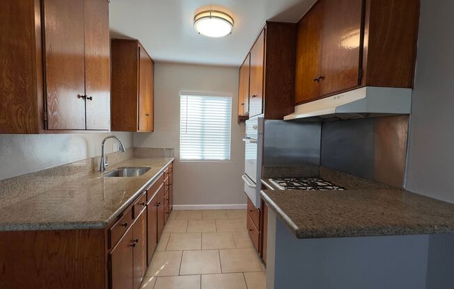 Studio, 1 bath, $1,525, Unit W