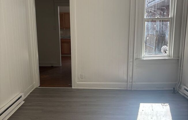 1/2 Off 2nd Month Rent! 1st Floor 1 Bedroom Apartment near McKinley School-York City SD