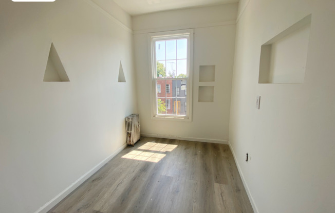 2 beds, 1 bath, $3,150, Unit 3