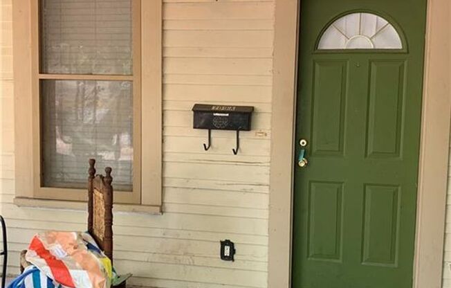 709 Graham Duplex (LO)