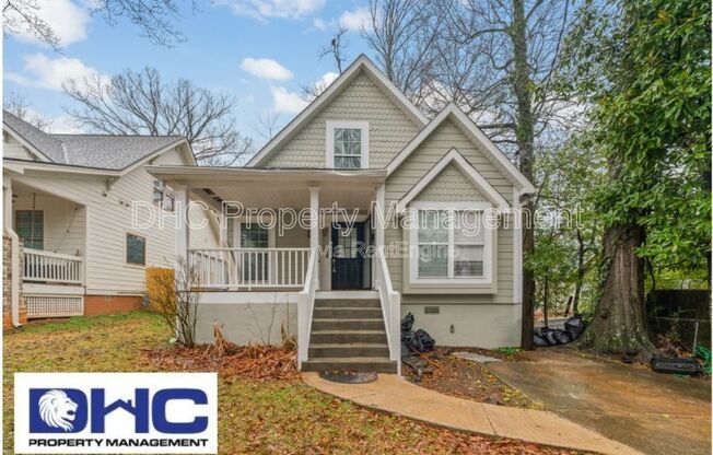 1352 ELIZABETH LN