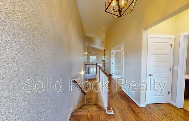 1097 ANTRIM LOOP