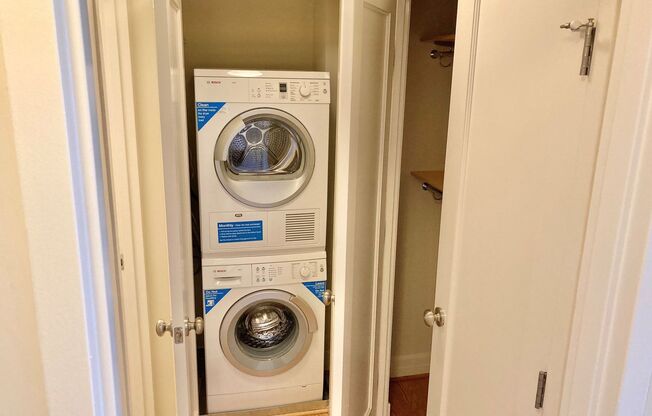 Studio, 1 bath, 440 sqft, $2,500, Unit 0816