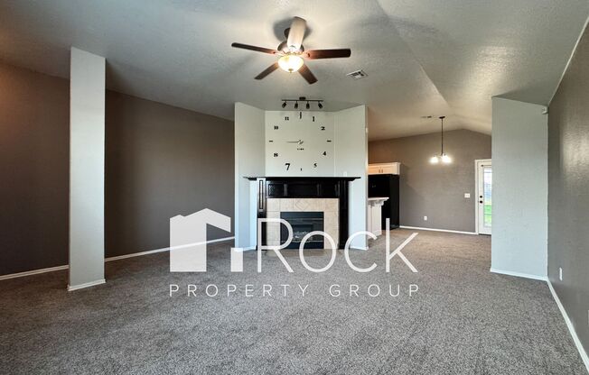 4 Bedroom Home in Moore with All Appliances Included *1st Month's Rent FREE*