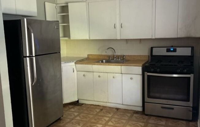 2 Bedroom 1 bath Close to OU Campus