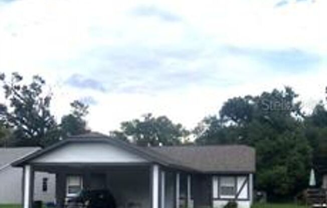 2419 Cedar Ave.