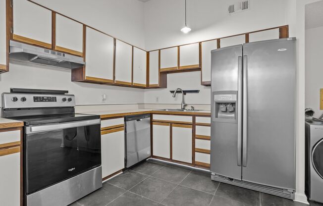 Charming 1-Bed, 1-Bath Condo in Virginia Beach!