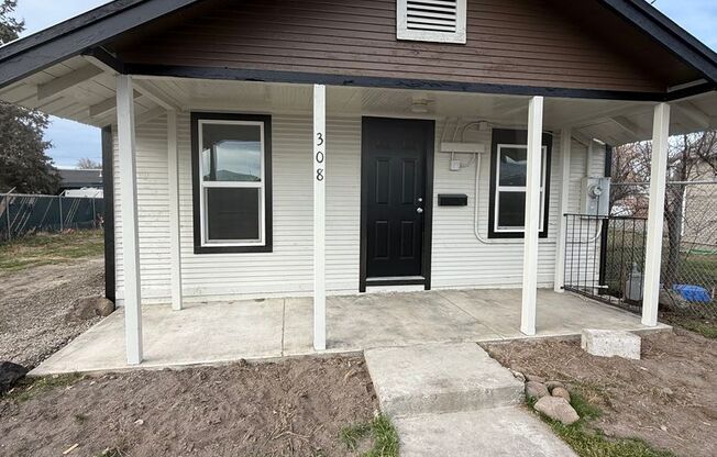 3 Bedroom 1 Bath House