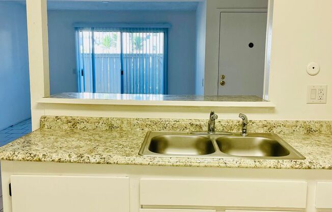 2 beds, 1.5 baths, $2,395