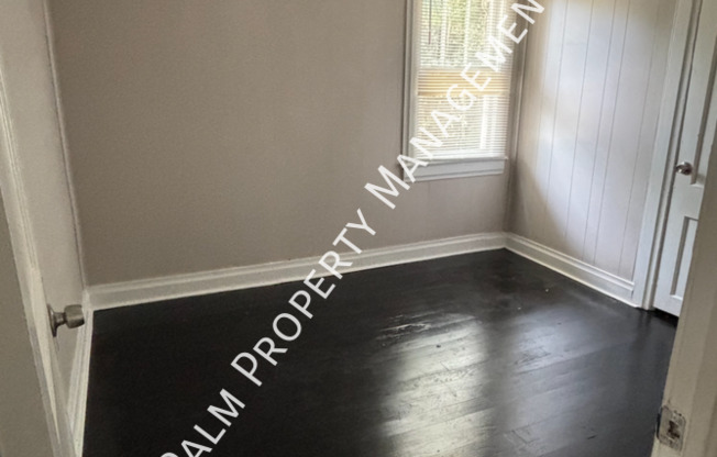 1217 E 38 ST