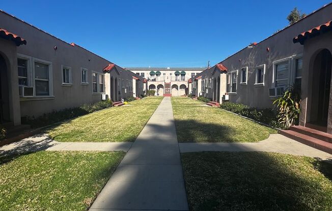 1 bed, 1 bath, $2,075, Unit 1223-G