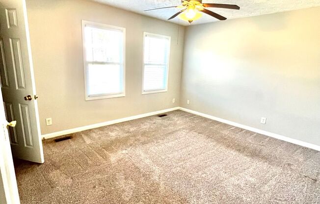 2 beds, 1.5 baths, 1,100 sqft, $1,090, Unit 704-B