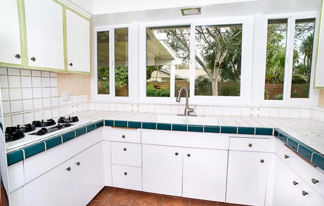 Unique 3 Br 2 Ba House in a Quiet Neighborhood
