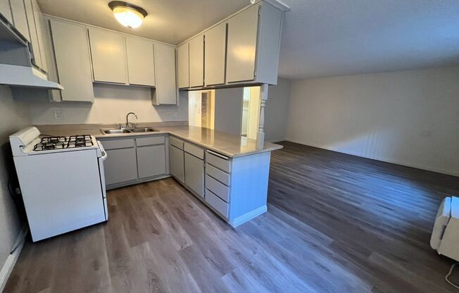 2 beds, 1.5 baths, 754 sqft, $2,395, Unit 105