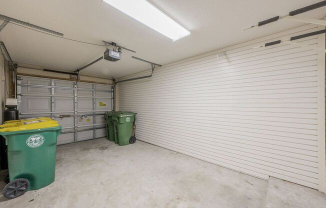 3 beds, 3.5 baths, $3,850