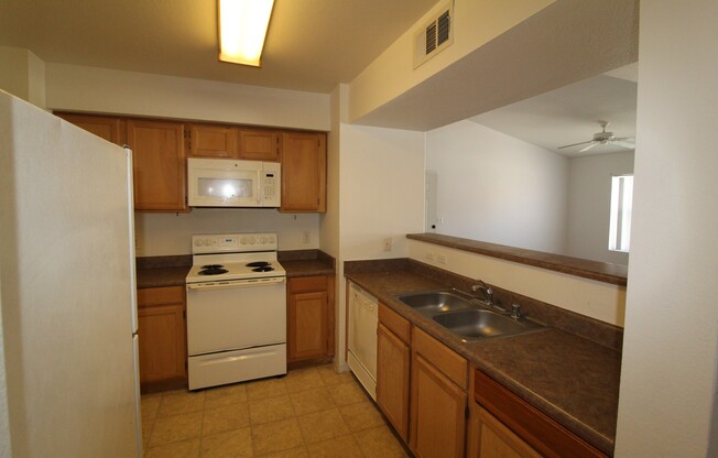 2 beds, 2 baths, $1,495, Unit Parcel #:  178-15-315-188