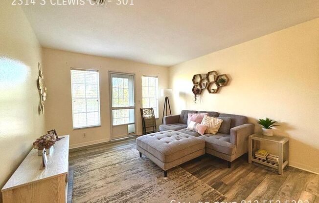 2314 S CLEWIS CT