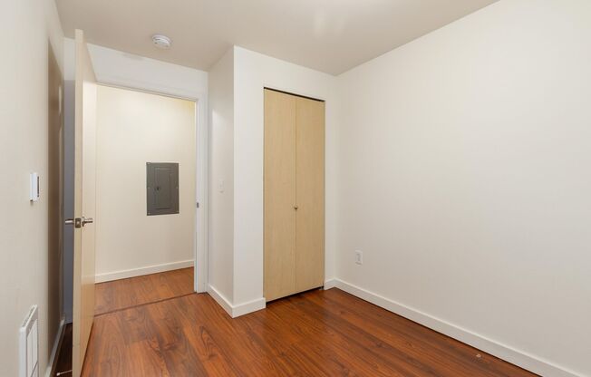 2 beds, 1 bath, 829 sqft, $2,325, Unit #204