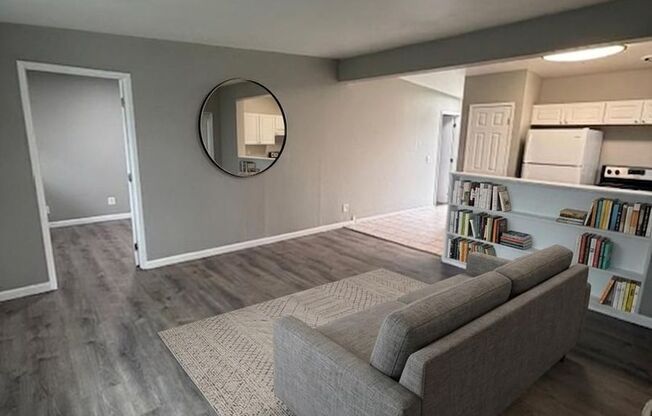2 beds, 1 bath, 750 sqft, $1,900, Unit Unit #01