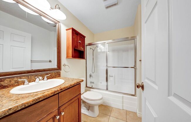 2 beds, 1 bath, $2,095, Unit # 47