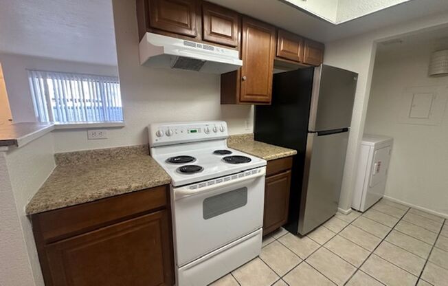 3 beds, 2 baths, $1,699, Unit # 113