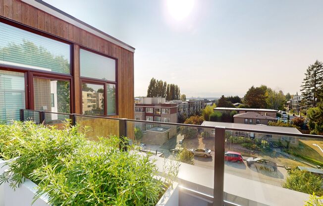 Studio, 1 bath, 179 sqft, $1,299, Unit 307