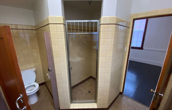 2 beds, 1 bath, 759 sqft, $1,325, Unit Unit 100A