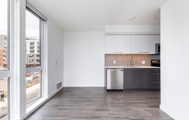 Studio, 1 bath, 401 sqft, $1,925, Unit 201