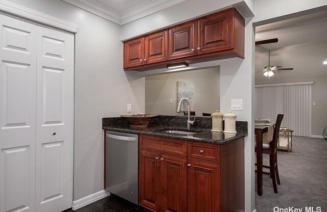 45 COUNTRY CLUB DR