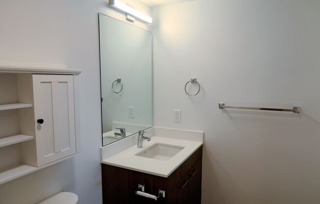 Studio, 1 bath, 429 sqft, $1,574, Unit 213