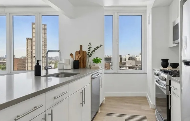 1 bed, 1 bath, $4,346, Unit 435