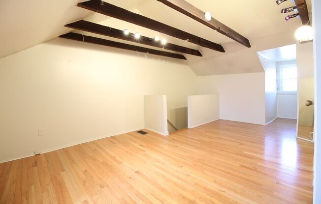 2 beds, 2 baths, $1,995, Unit #D