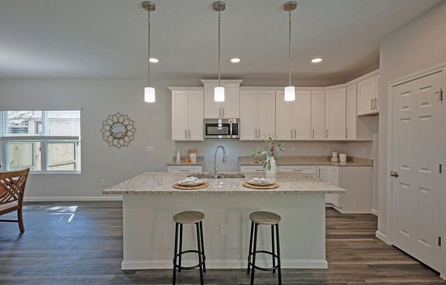 3 beds, 2.5 baths, 1,652 sqft, $2,200, Unit 5432