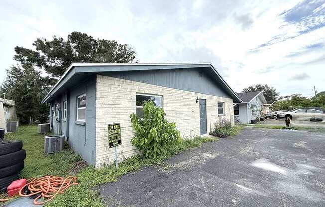 3716 137th Avenue North - 1