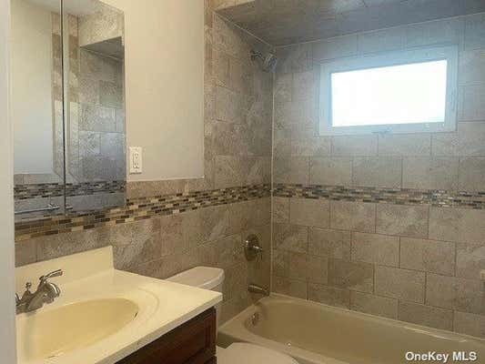 1 bed, 1 bath, 713 sqft, $2,200